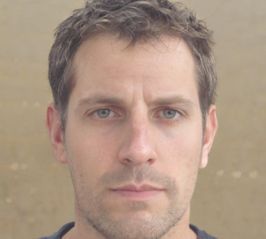 Thomas Mueller, Finanzanalyst